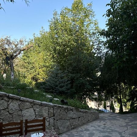 Verin Tun Dilijan Exteriör bild