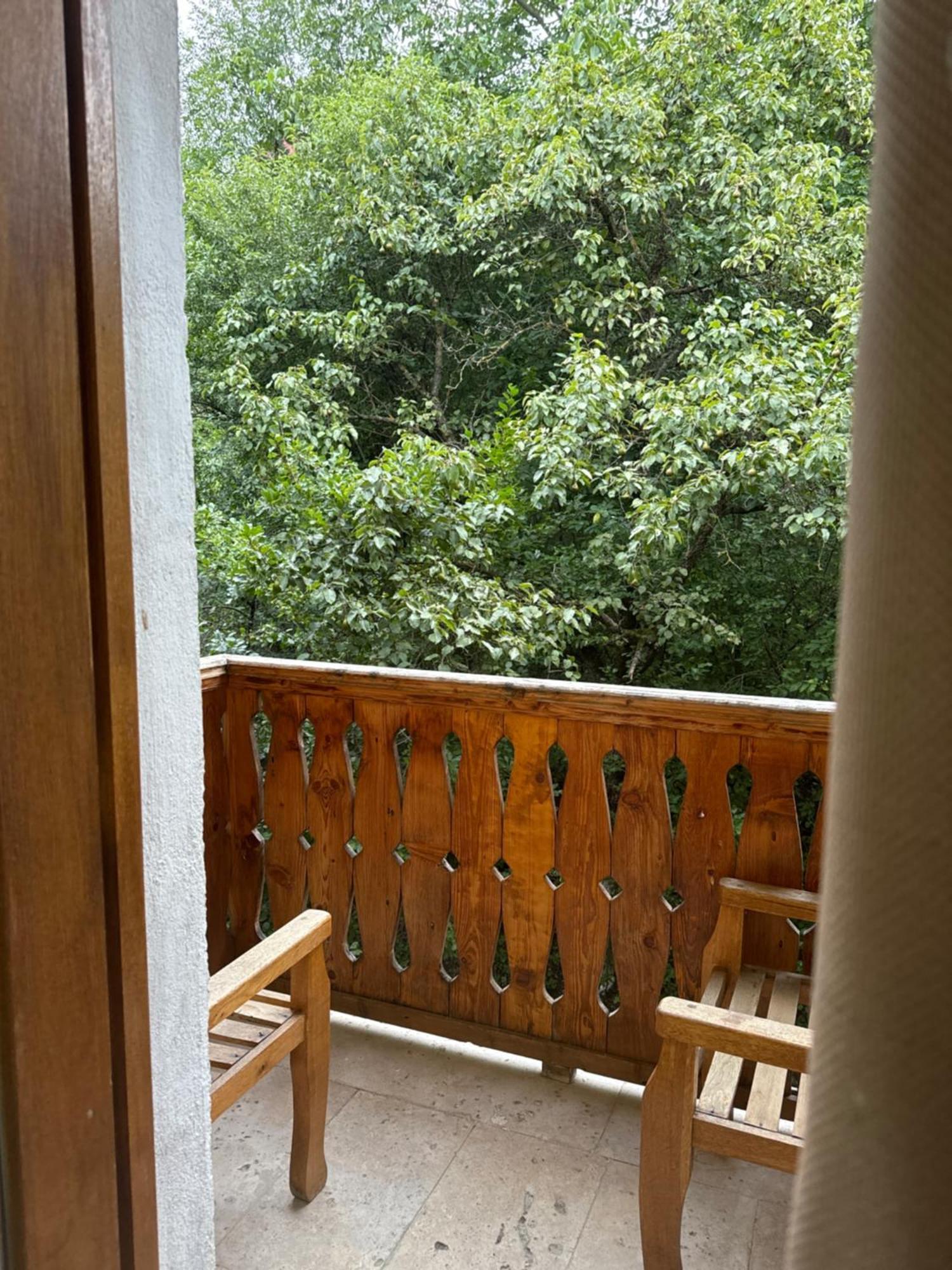 Verin Tun Dilijan Exteriör bild